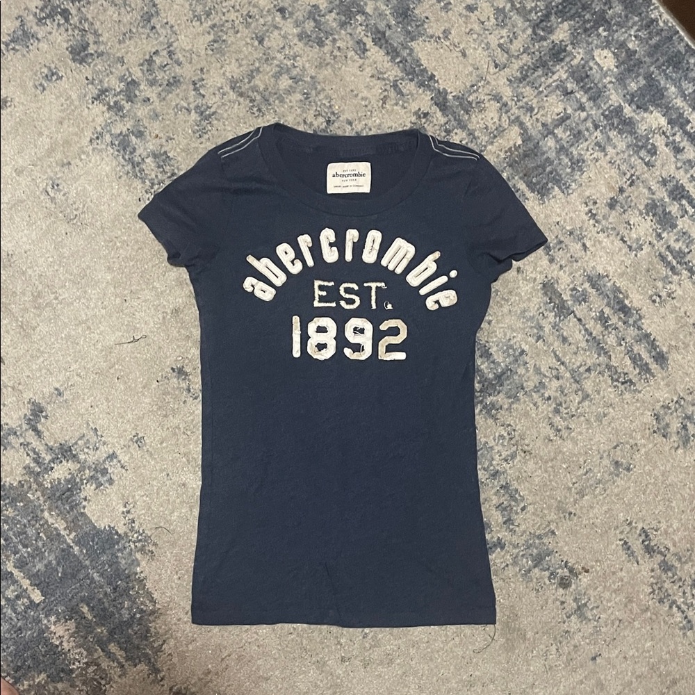 Abercrombie & Fitch Dark navy tee
